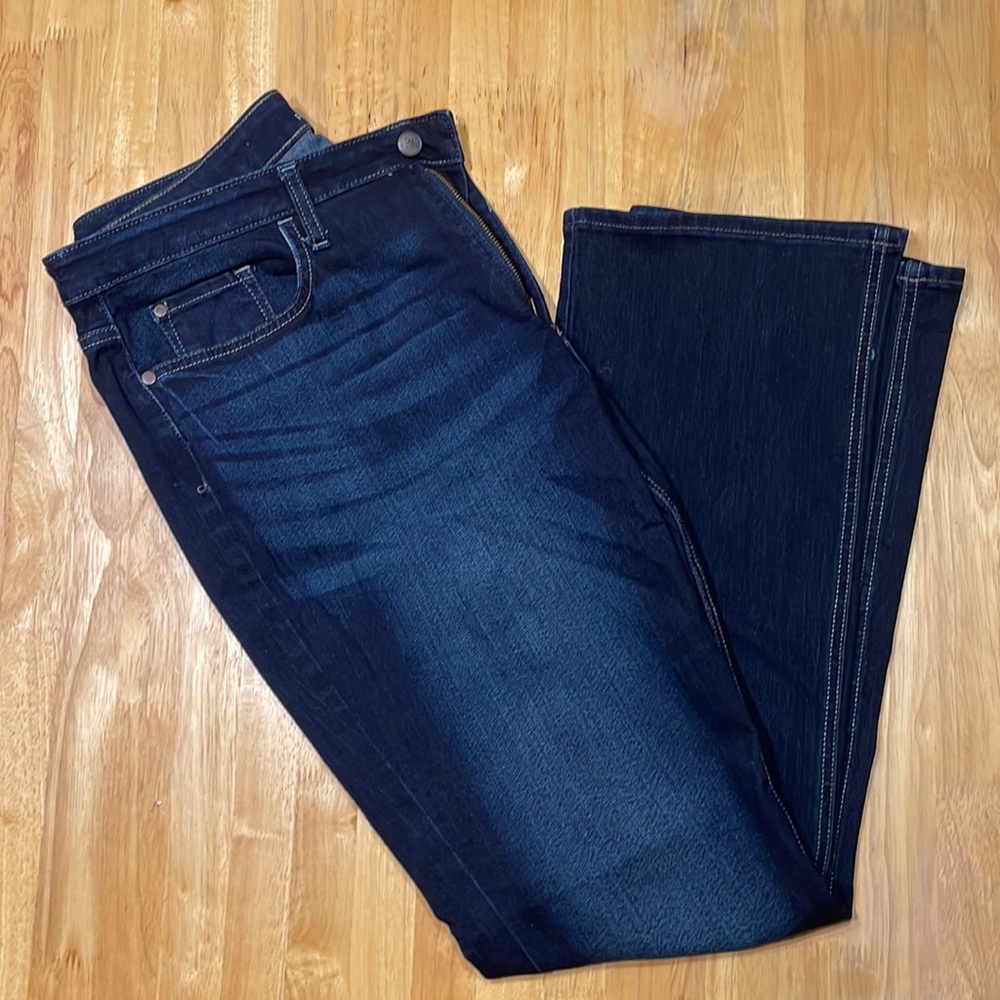 Women’s Lee Riders Midrise Bootcut Jeans Size 16L.
